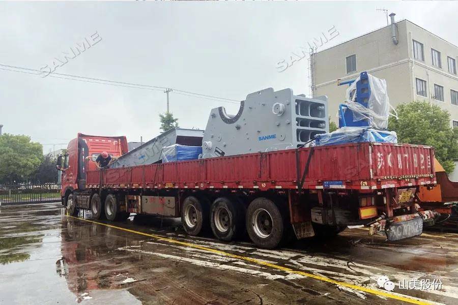 發(fā)貨季｜山美股份高性能破碎篩分裝備發(fā)往江西，助力當(dāng)?shù)鼗椖拷ㄔO(shè)及建筑固廢資源化