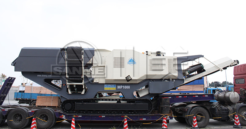 與傳統(tǒng)的固定式破碎機相比，移動破碎站有哪些特點？