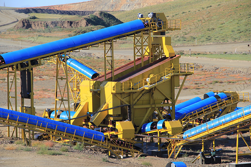 機制砂生產(chǎn)線選固定式還是移動式？理性選擇提升生產(chǎn)效率