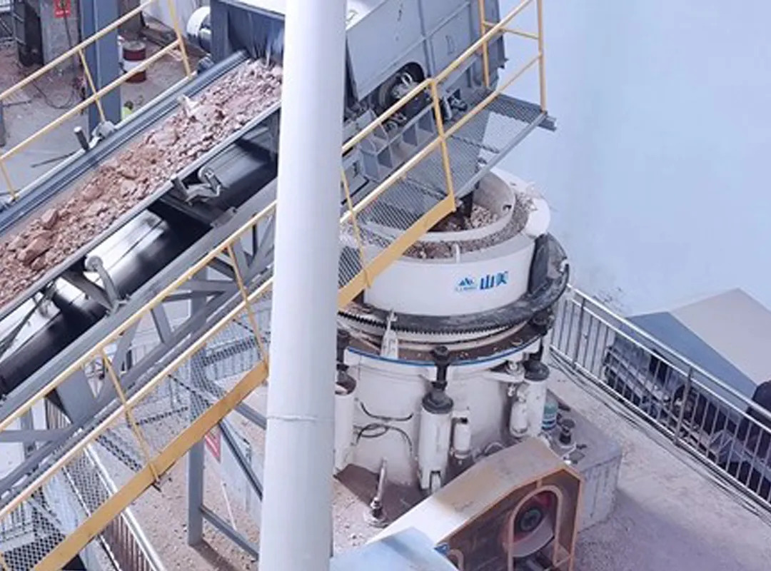 山美E-SMS歐星系列液壓圓錐破碎機施工現(xiàn)場(二)